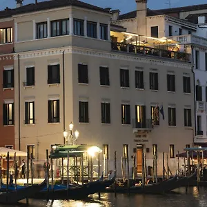 H10 Palazzo Canova **** Venetië