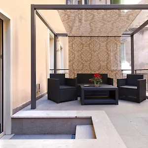 quirinale-luxury-rooms.it-romehotels.com/