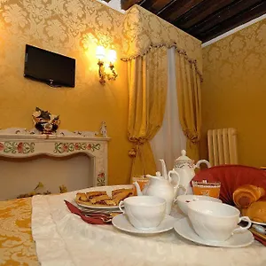 Residenza La Loggia Alojamento de Acomodação e Pequeno-almoço